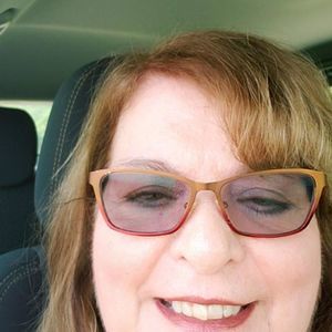 Meet your Posher, Candace